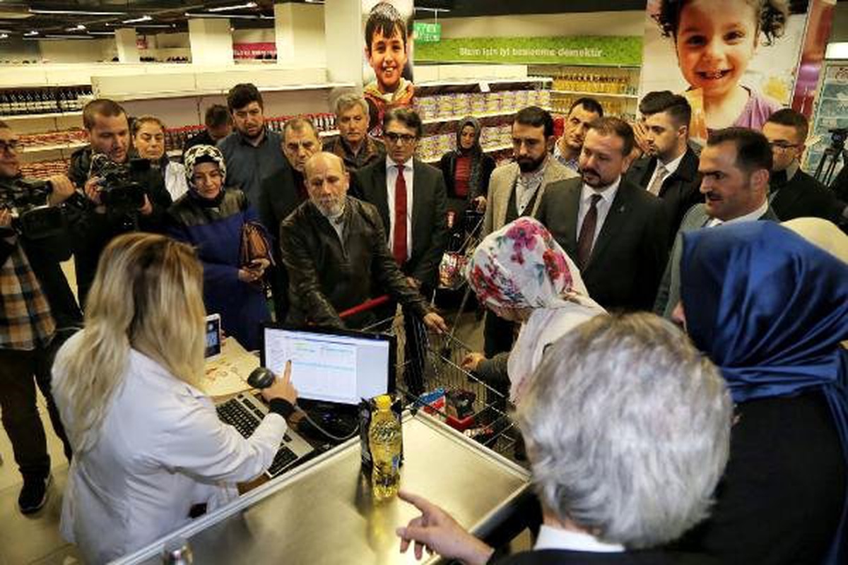 Sosyal Market\'te Qr Kodla Alışveriş Dönemi
