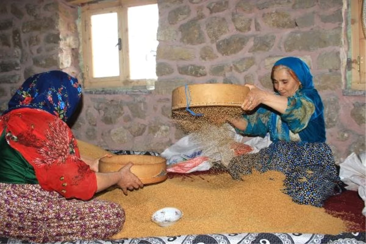 Terörle Anılan Hakkari\'nin Çukurca İlçesi, Hem Üretip, Hem Satacak