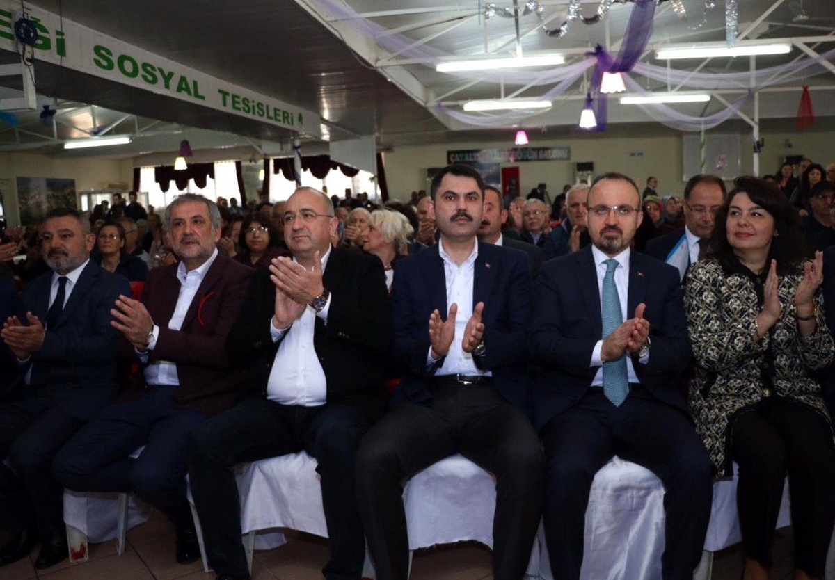 Bakan Kurum: "En Acil Alanlardan Başlamak Suretiyle Bu Dönüşümü Yapmak İstiyoruz"