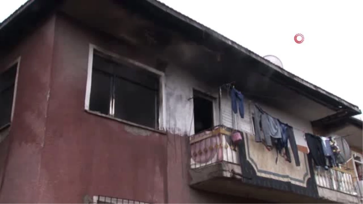 Başkent\'te Çıkan Yangında Ailesini Kurtardı Kendisi Yaralandı