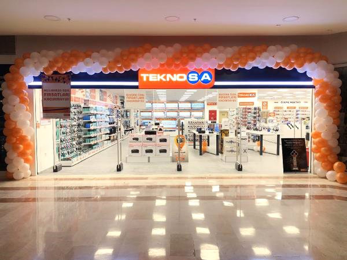 Beylikdüzü\'ne Yeni Teknosa Mağazası