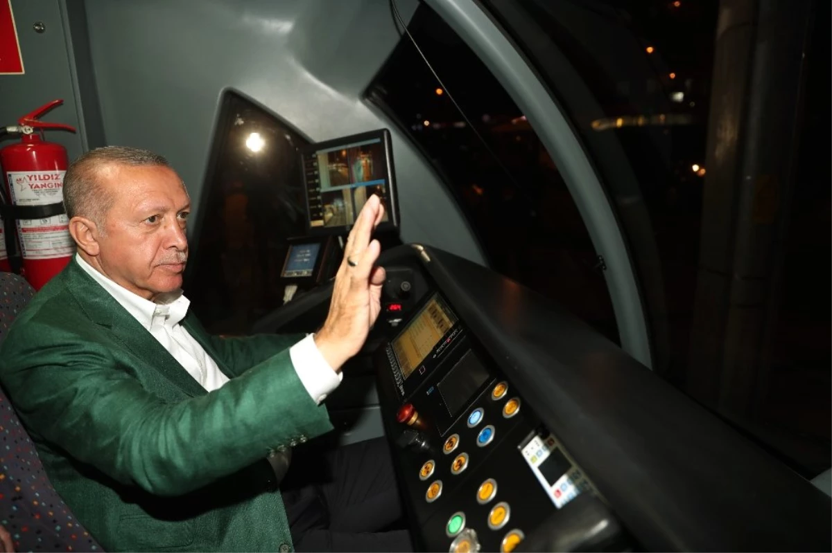 Cumhurbaşkanı Erdoğan 3. Etap Raylı Sistemin Test Sürüşünü Yaptı