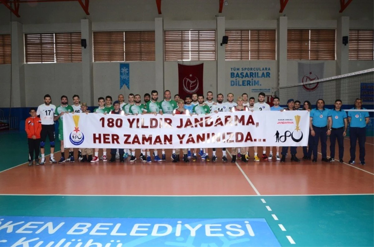 Palandöken Belediyespor Evinde Son Maçını Güle Oynaya Kazandı