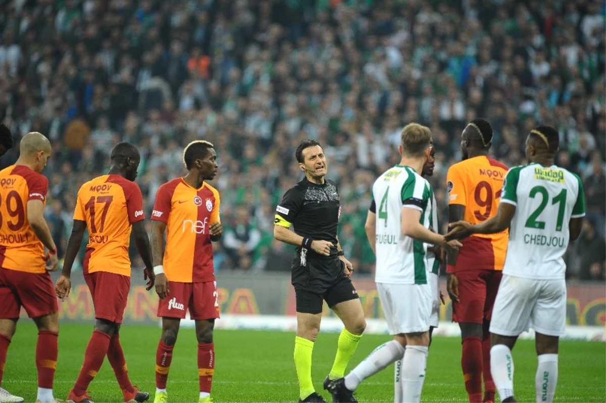 Spor Toto Süper Lig: Bursaspor: 2 - Galatasaray: 1 (İlk Yarı)