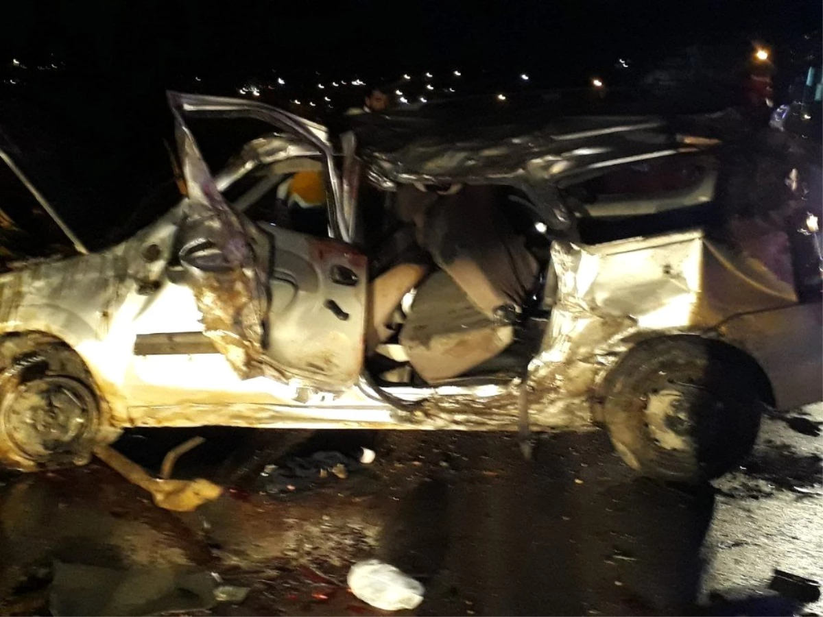 Virajı Alamayan Otomobil Takla Attı: 2 Ölü, 5 Yaralı