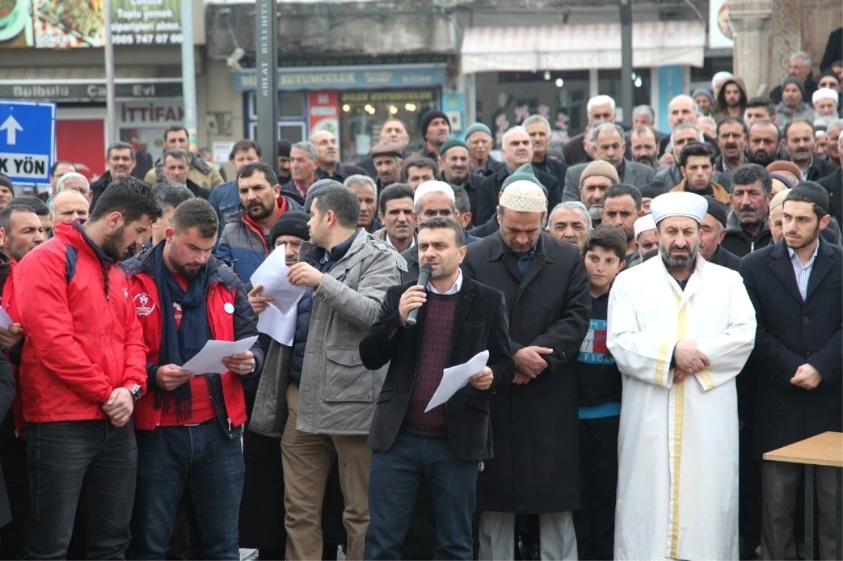 Yeni Zelanda\'da Hayatını Kaybedenler İçin Gıyabi Cenaze Namazı Kılındı