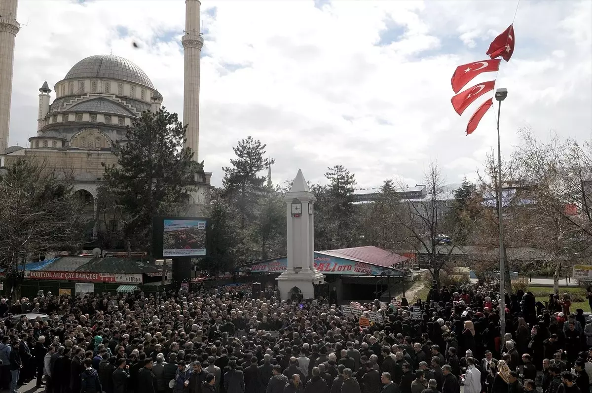 Yeni Zelanda\'da İki Camiye Yapılan Terör Saldırısı