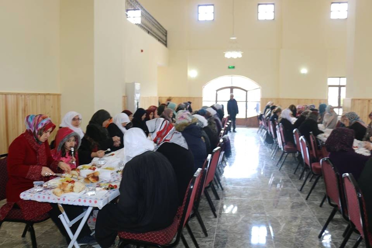 AK Parti Kadın Kolları Kahvaltı Düzenledi