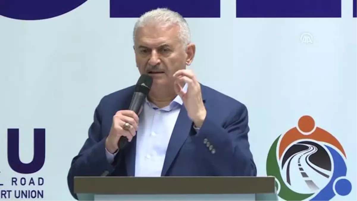 Binali Yıldırım: "İstanbul\'u Dünyada Parmakla Gösterilen Şehirler Arasına Sokmaya Ahdettik"