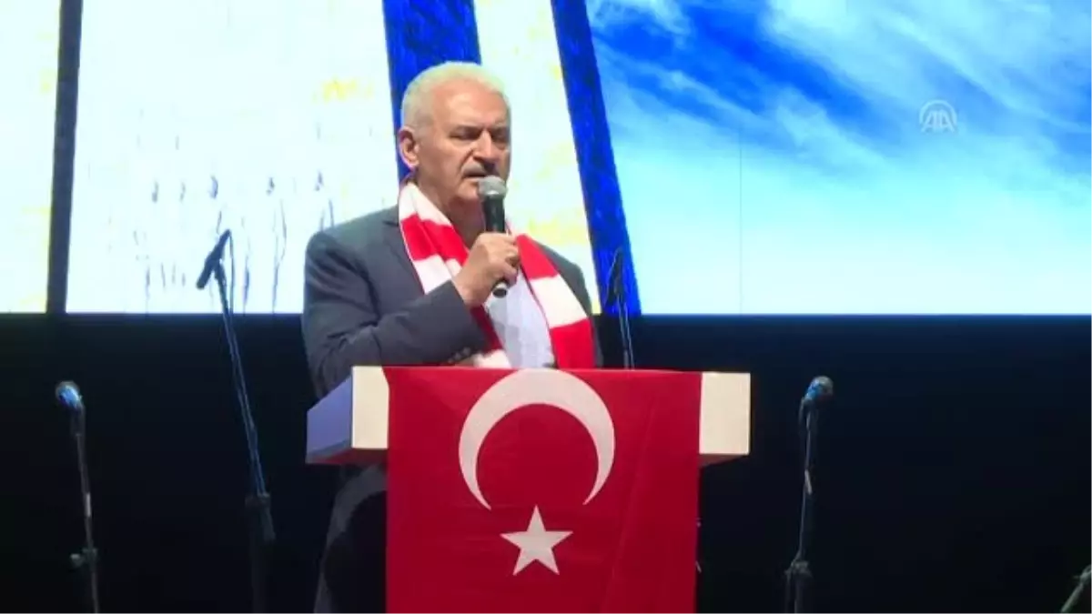 Binali Yıldırım: "Vatan Sevgisi Evlattan, Anadan, Babadan, Kardeşten Daha Çok, Ülkeyi Sevmektir"