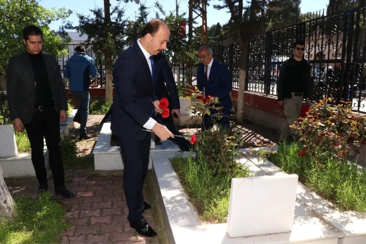 Çanakkale Zaferinin Yıldönümünde Şehitler Anıldı