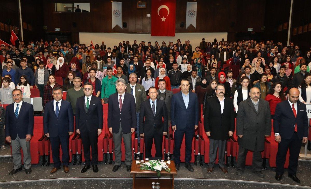 Erü\'de 18 Mart Çanakkale Şehitlerini Anma Etkinliği Düzenlendi