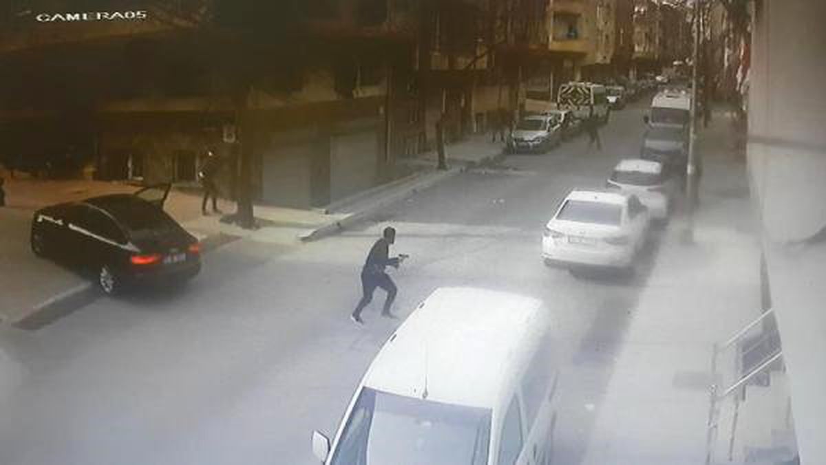 Esenyurt\'ta Silahlı Saldırı Dehşeti Kamerada