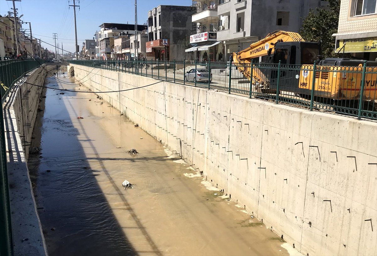 Güncelleme - Mersin\'de Dereye Düşen Kız Çocuğu Aranıyor