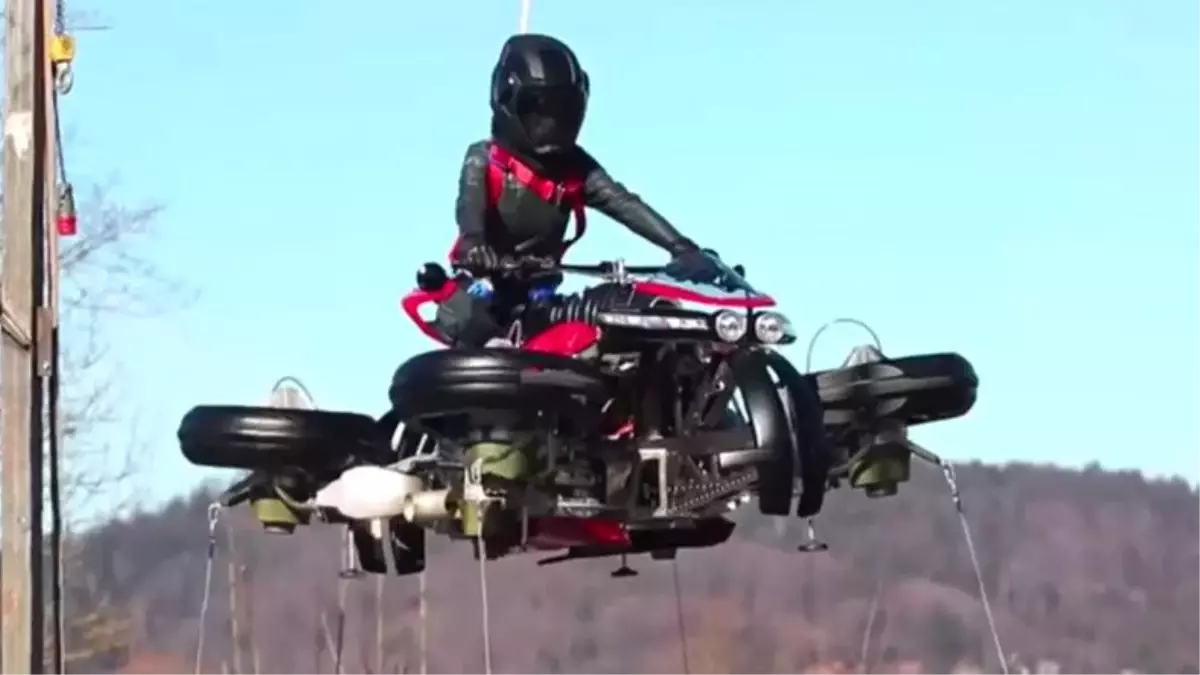 Hem Havada Hem Karada Gidebilen 3 Milyon TL Değerindeki Motosiklet (Video)