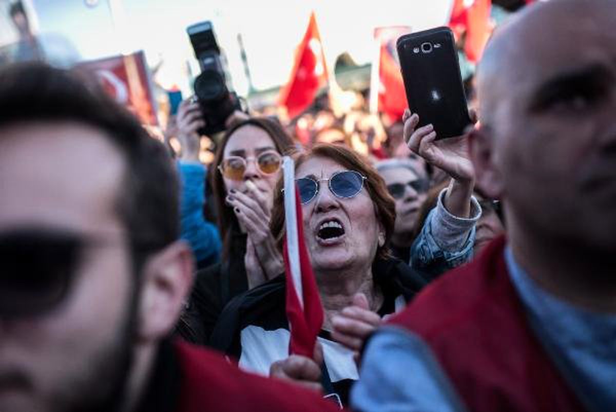 İmamoğlu Kentsel Dönüşüm Mağdurları ile Bir Araya Geldi
