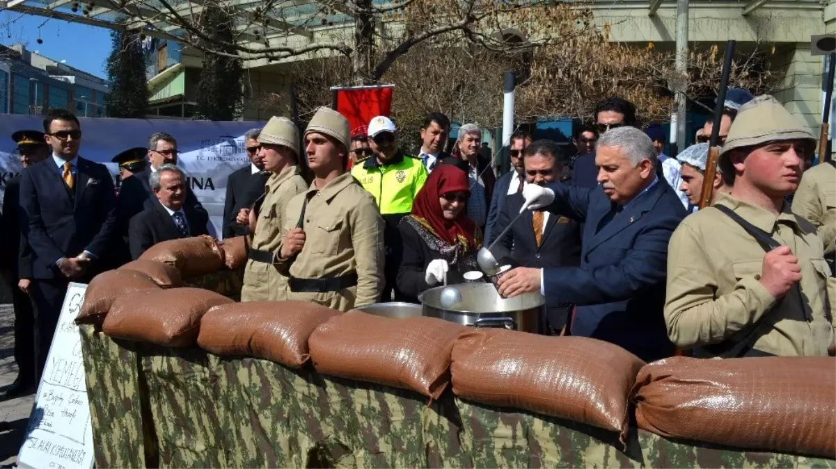 Jandarma, Hoşaf ve Çorba Dağıttı