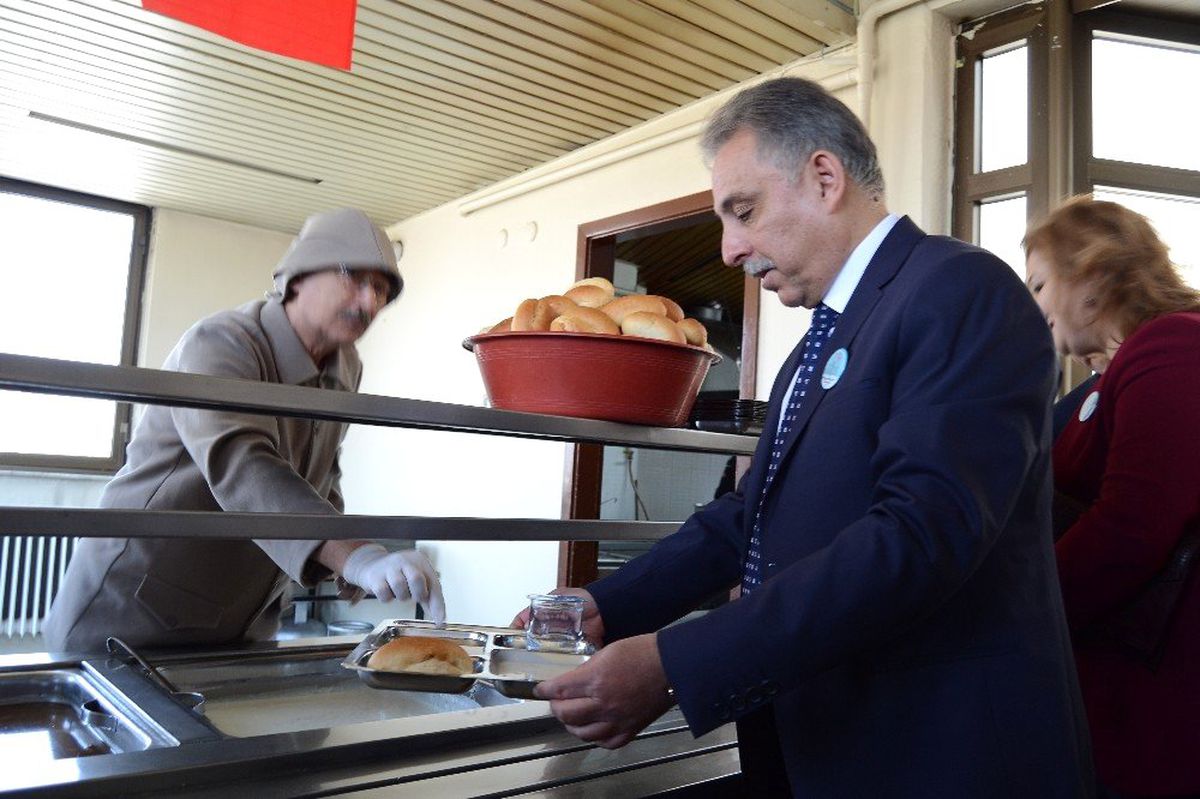 Konesob\'tan Çanakkale Yemek Menüsü İkramı