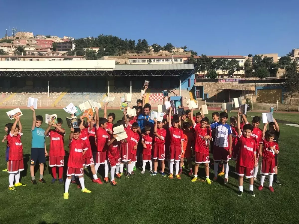 Mardin\'de Geleceğin Futbolcuları Yetişiyor