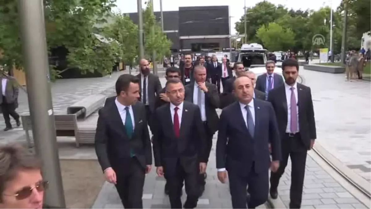 Oktay ve Çavuşoğlu, Christchurch Sokaklarında İlgiyle Karşılandı - Chrıstchurch