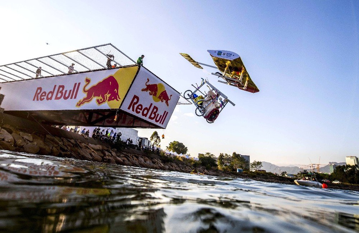 Red Bull Uçuş Günü Taslak Çizimlerini Yüklemek İçin Son 2 Hafta