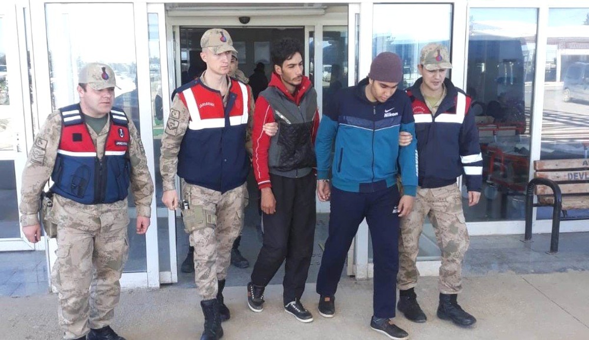 Şanlıurfa\'da Yakalanan 2 Deaş Üyesi Tutuklandı