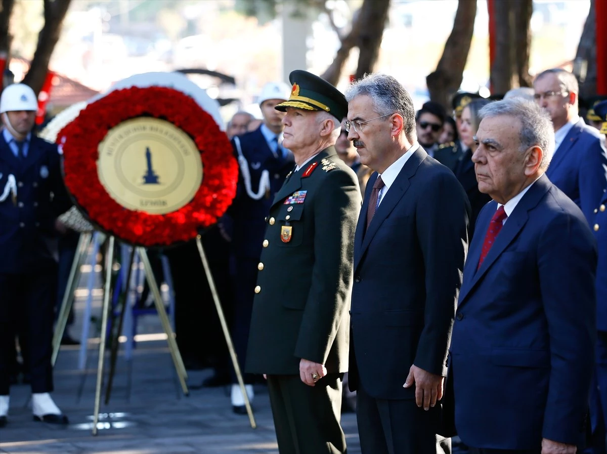 Şehitleri Anma Günü ve Çanakkale Deniz Zaferi\'nin 104. Yıl Dönümü