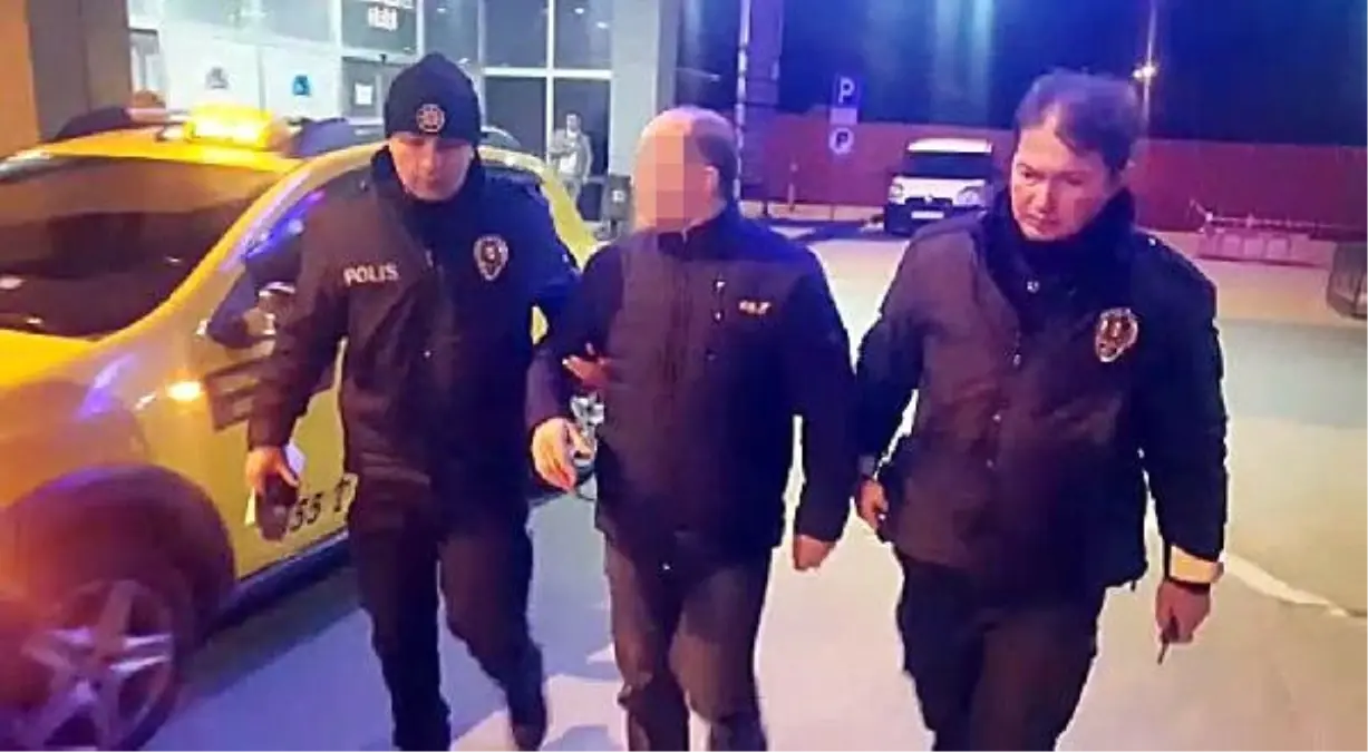 Tartıştığı Oğlunu Bıçaklayıp Ambulans Çağırdı