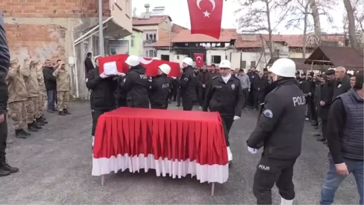 Trafik Kazasında Hayatını Kaybeden Polis Defnedildi