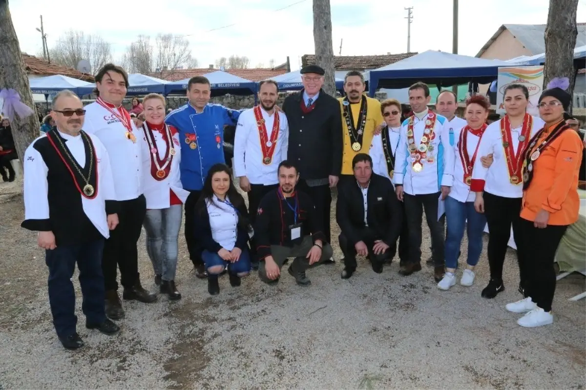 Uluçayır Mahallesinde Yemek Yarışması Heyecanı