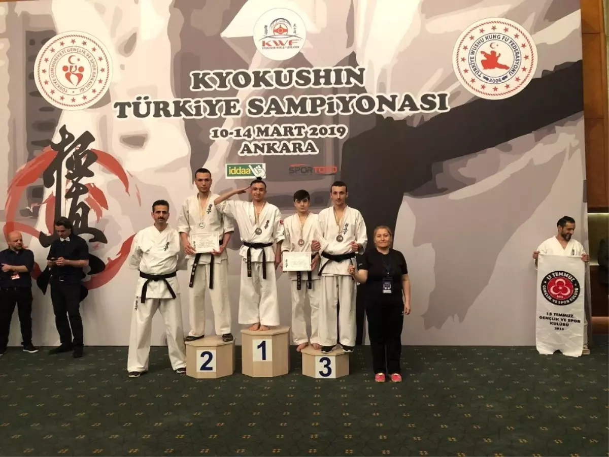 Wushu Kung Fu\'da Türkiye Şampiyonu Oldu