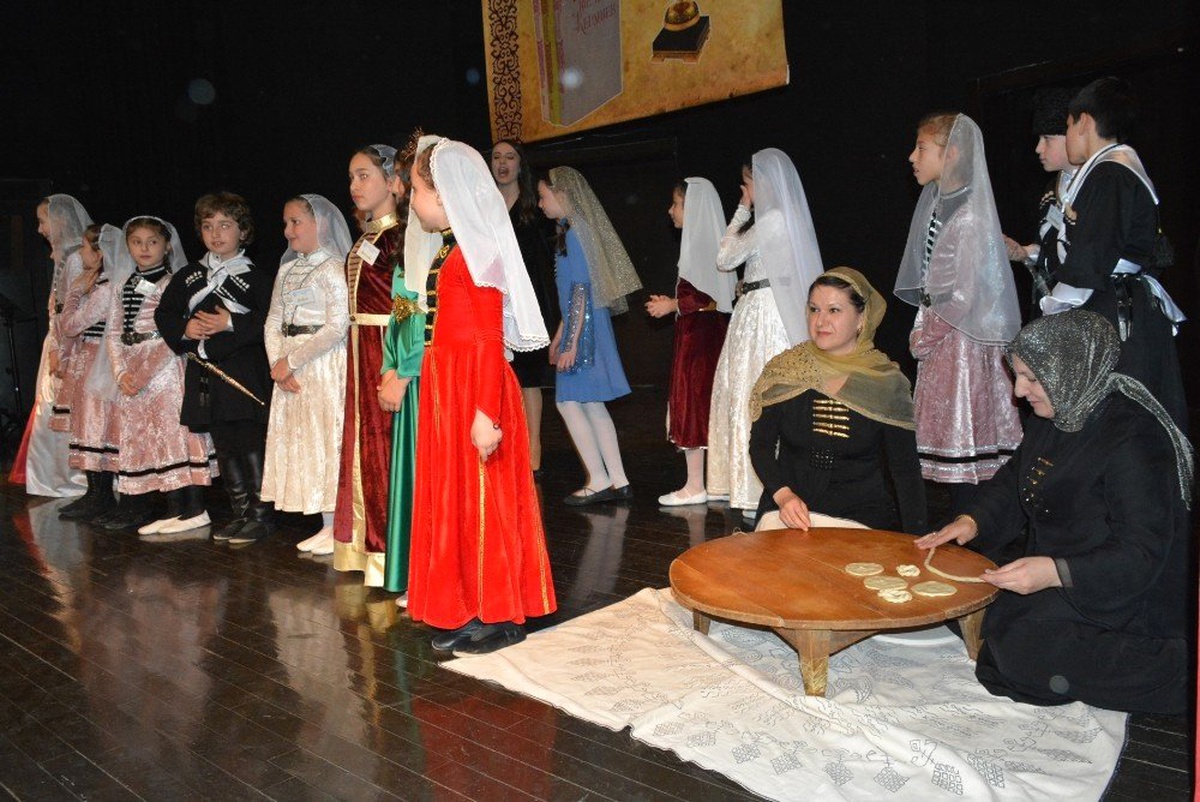 14 Mart Adıge Dil Günü" Coşkuyla Kutlandı