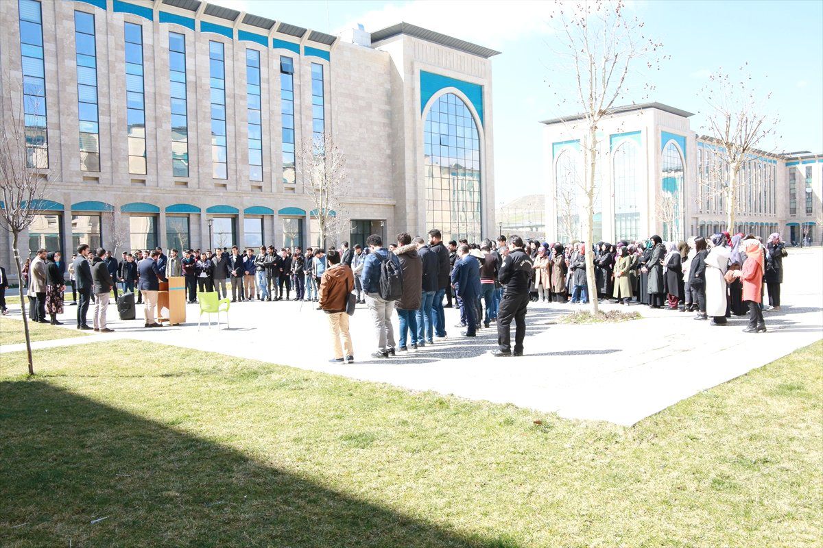 Aybü Öğrencileri, Yeni Zelanda\'daki Terör Saldırısını Protesto Etti