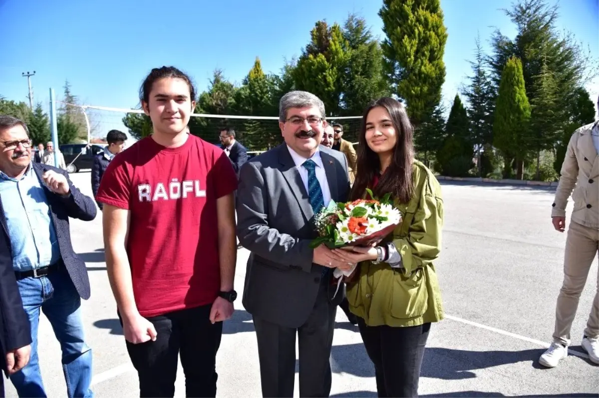 Başkan Can, Öğretmen ve Öğrencilerle Bir Araya Geldi