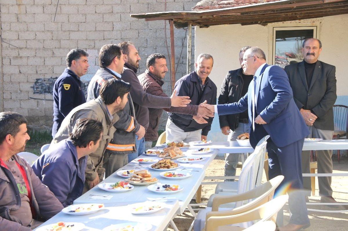 Başkan Öztürk Sanayi Esnafıyla Buluştu