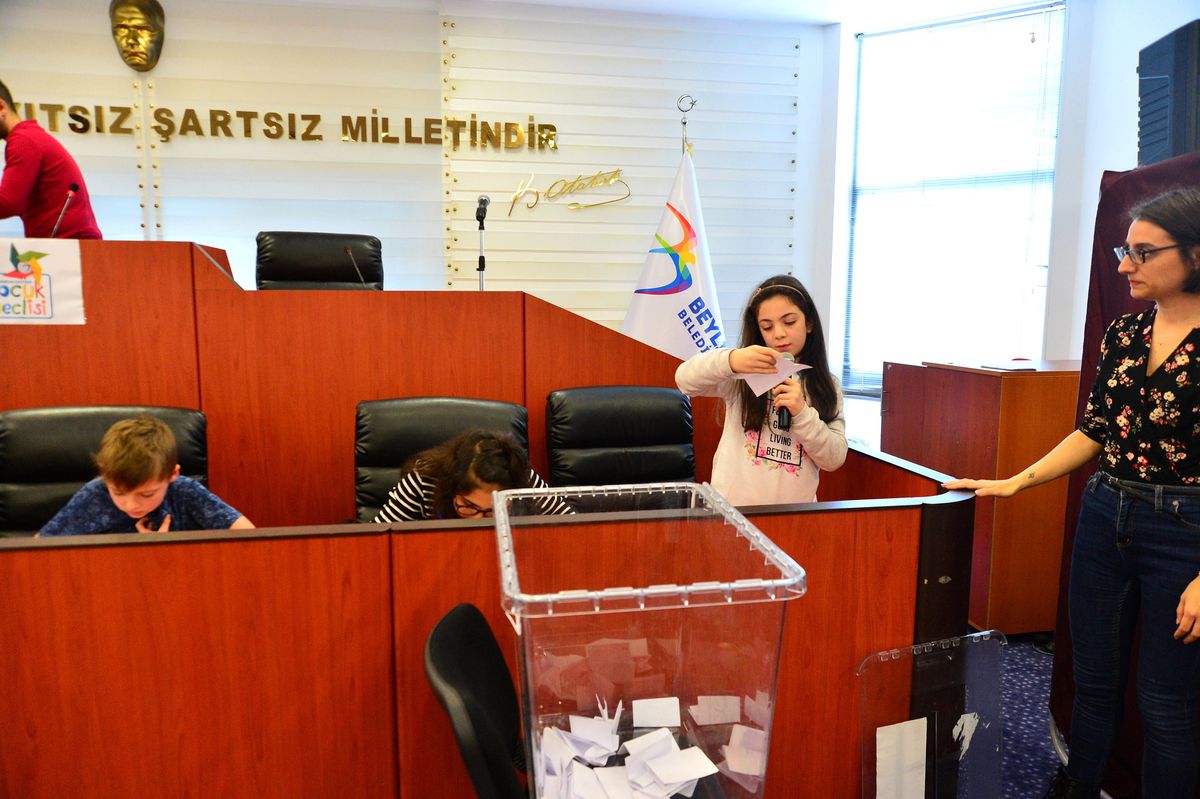 Beylikdüzü\'ndeki Çocuklar Başkanını Seçti