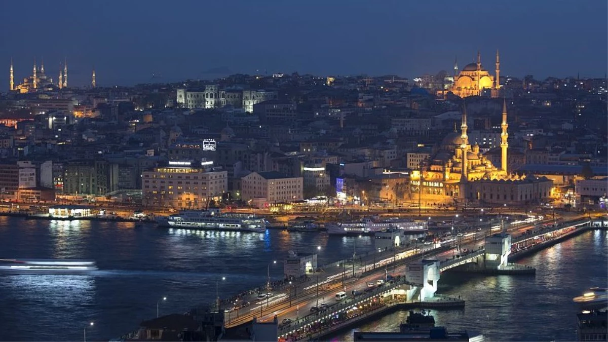 Economist: İstanbul 2018\'de Dolar Bazında En Hızlı Ucuzlayan Şehir Oldu