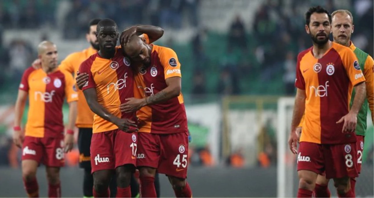 Galatasaray\'ın Yeni Sezonda Giyeceği İddia Edilen Formalar Basına Sızdı