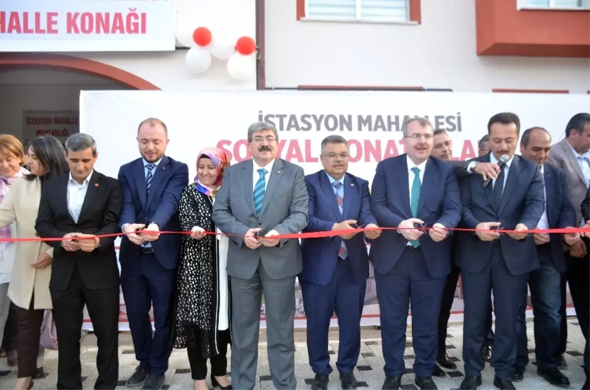 İstasyon Mahallesi Sosyal Donatı Alanı Vatandaşların Hizmetine Sunuldu