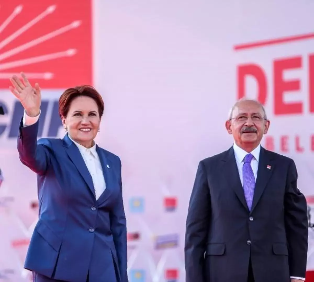 Kılıçdaroğlu ve Akşener\'den Antalya\'da Ortak Miting