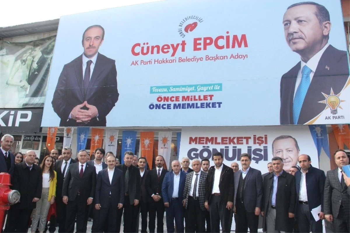 MHP Grup Başkan Vekili Akçay Hakkari\'de