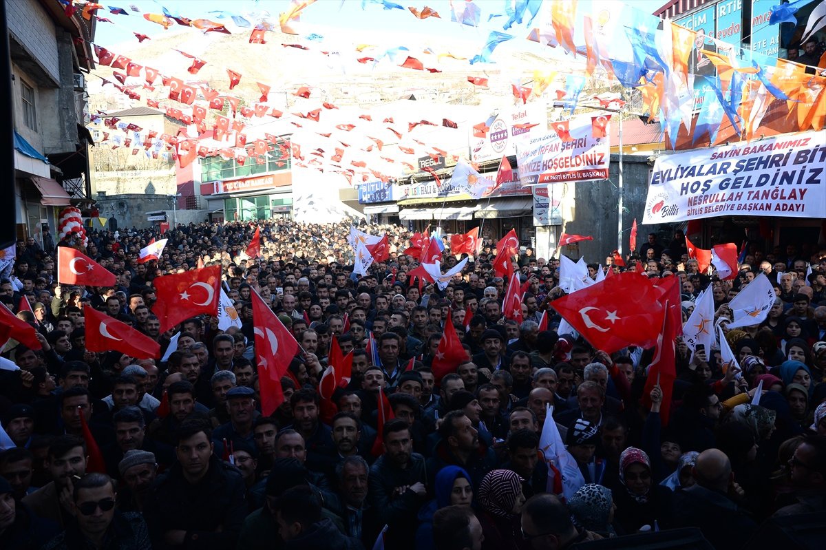 Ülkeyi Huzursuzluğa Götürmek İsteyenleri Elinizin Tersiyle İtin"