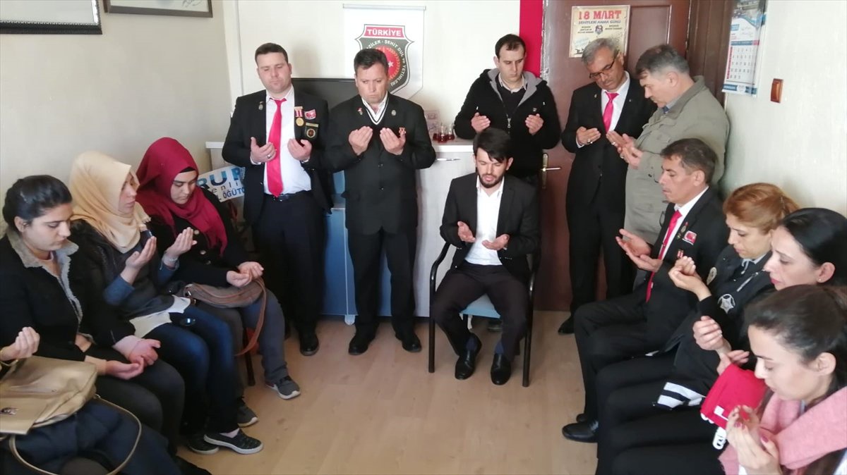 Üniversite Öğrencileri Gaziler Derneğini Ziyaret Etti