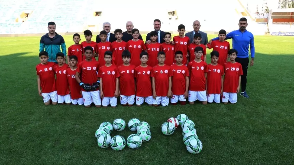 Adana\'da U13 Futbol Altyapı Turnuvası