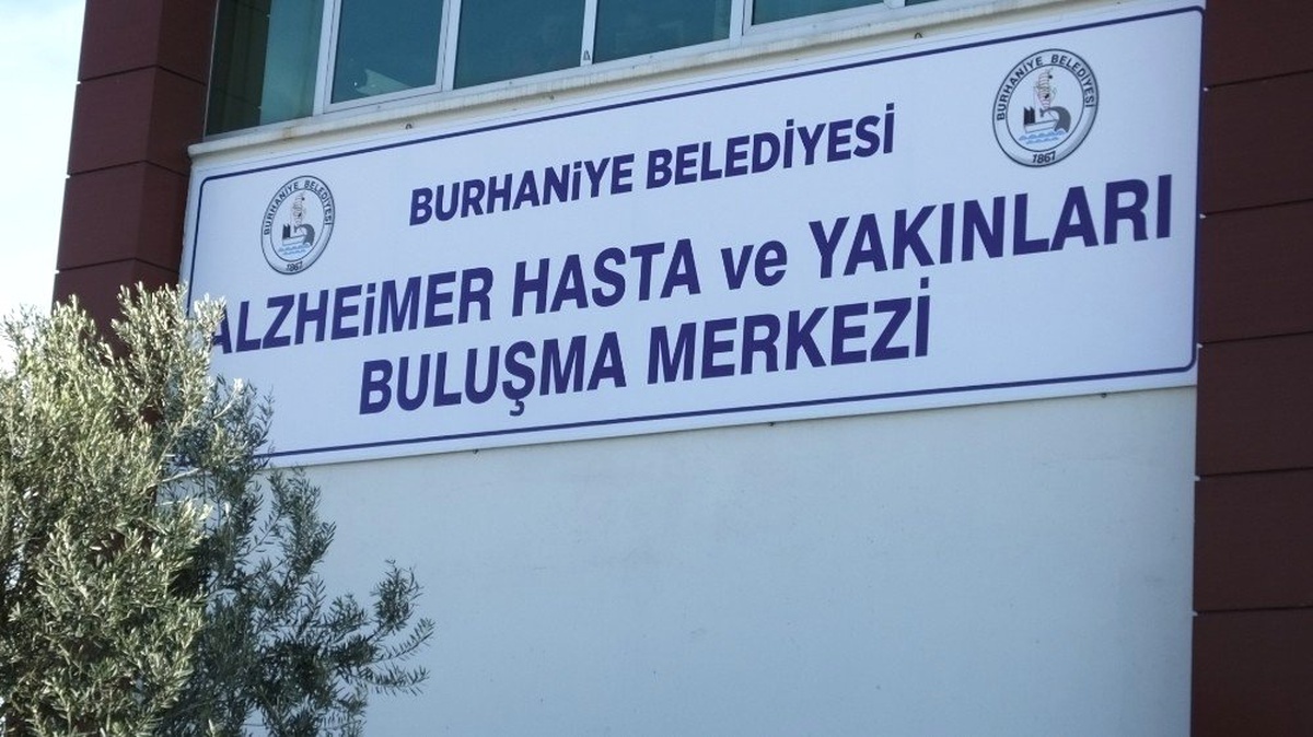 Alzheimer Hasta ve Yakınları Buluşma Merkezi Açıldı