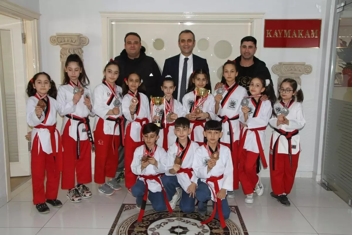 Başarılı Sporculardan Kaymakam Ahmet Adanur\'a Ziyaret