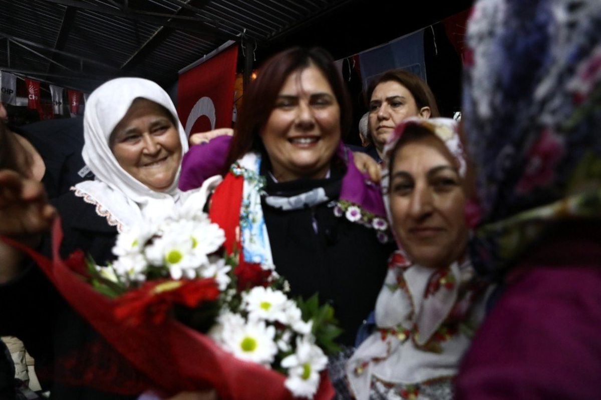 Başkan Çerçioğlu, Mersinbeleni Mahallesi\'nde Vatandaşlarla Buluştu