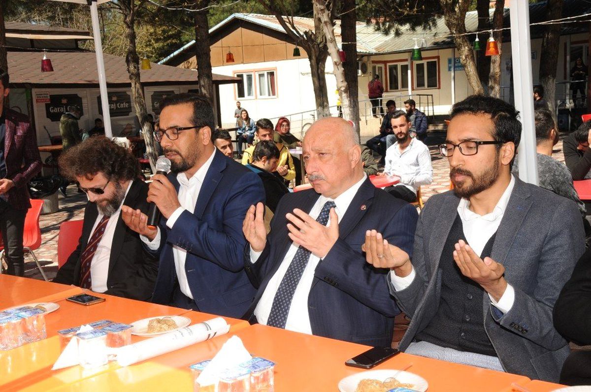 Batman Üniversitesi\'nde Şehitler İçin Dua Edildi