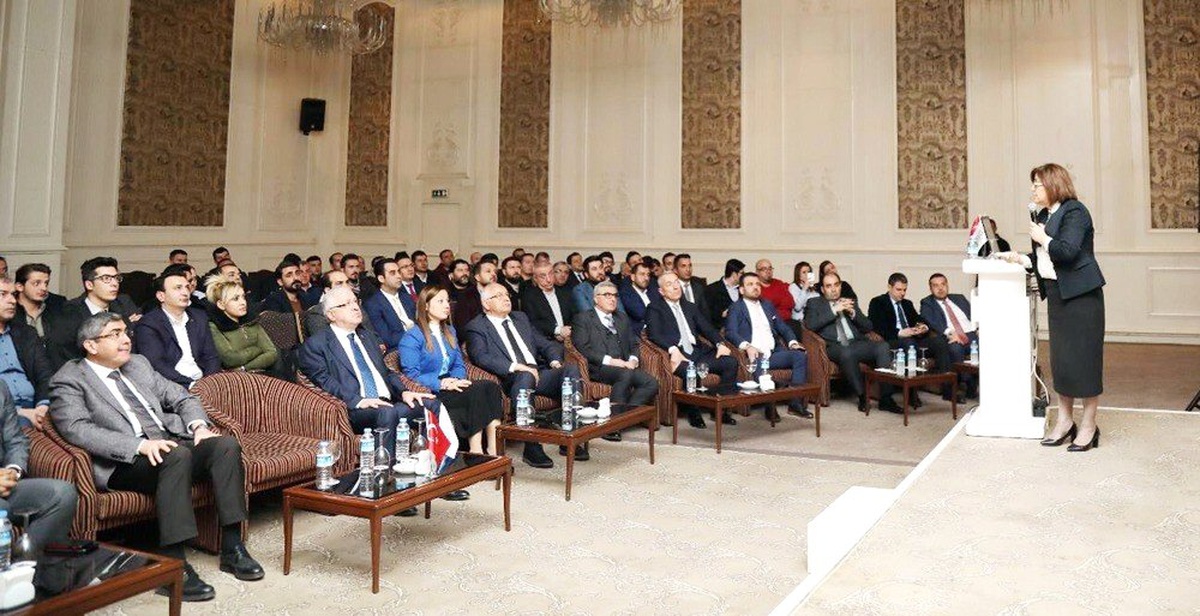 Büyükşehir Belediye Başkanı Şahin, Akaryakıtçılarla Buluştu