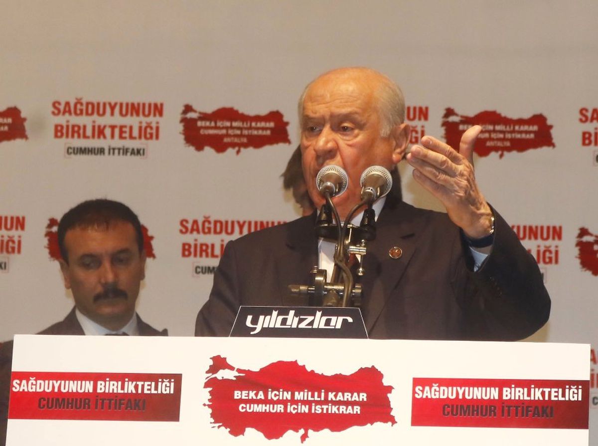Chp, Hdp\'nin Kumanda Merkezi Haline Geldi"